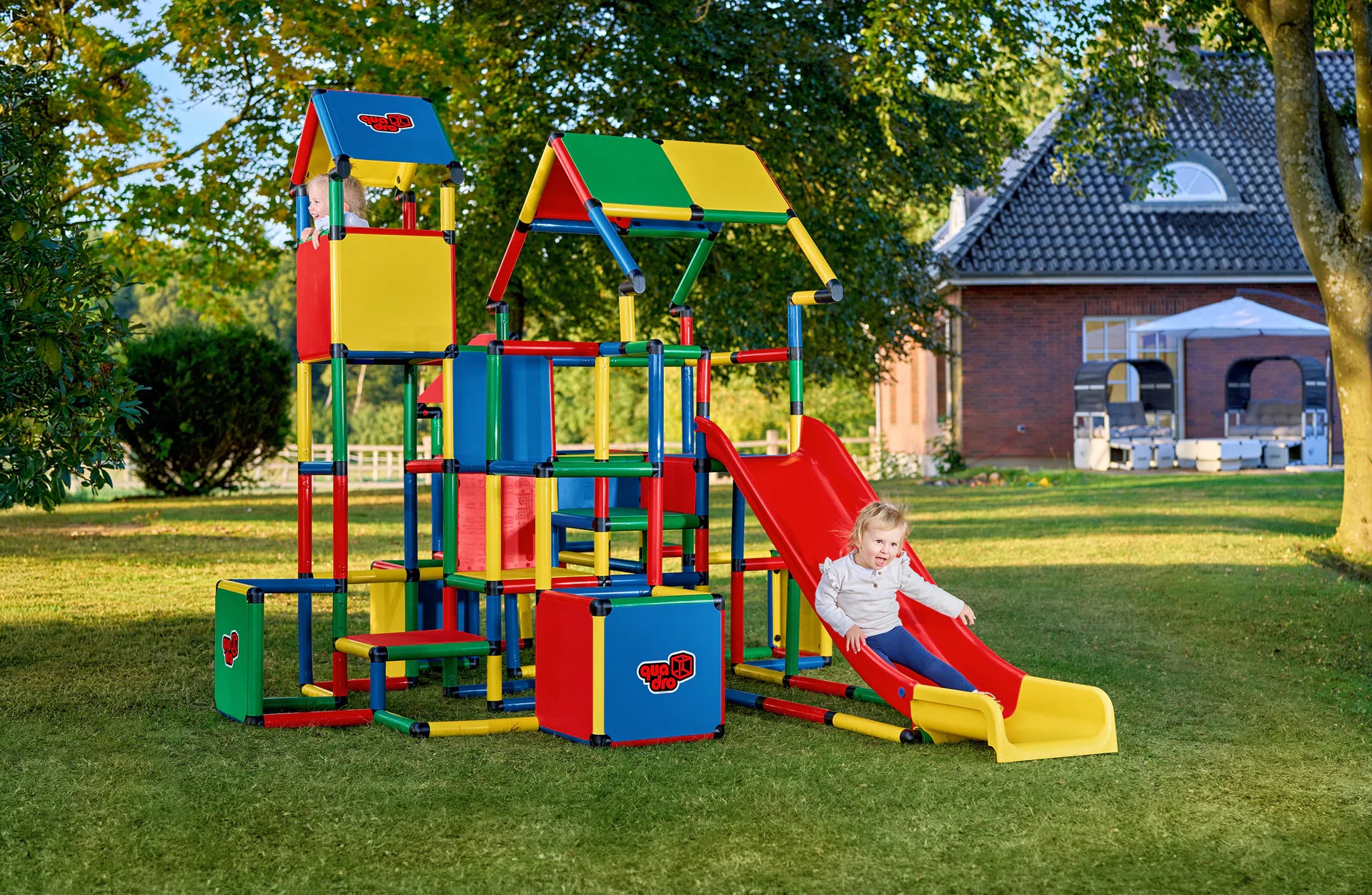 Kletterparkour + 2x Kletterpyramide + Upgrade Kit + Plattenset S + 1x Plattenset XXL + Modularrutsche