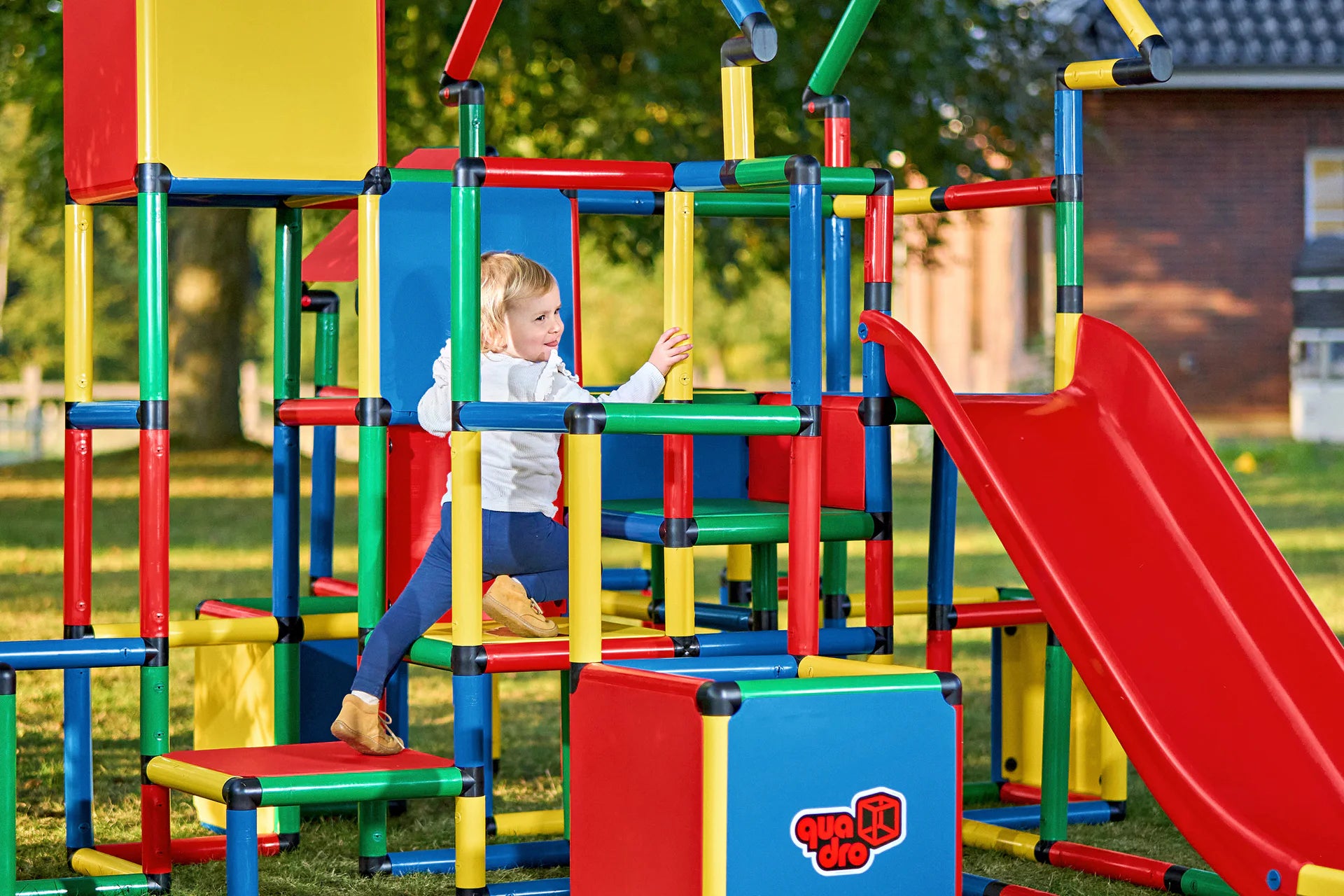 Kletterparkour + 2x Kletterpyramide + Upgrade Kit + Plattenset S + 1x Plattenset XXL + Modularrutsche