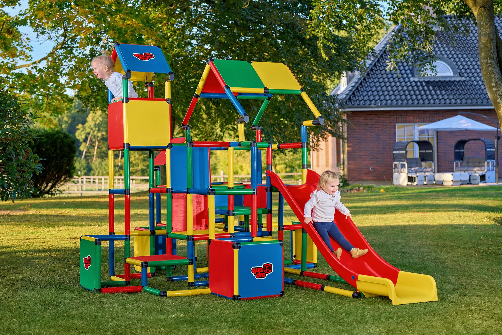 Kletterparkour + 2x Kletterpyramide + Upgrade Kit + Plattenset S + 1x Plattenset XXL + Modularrutsche