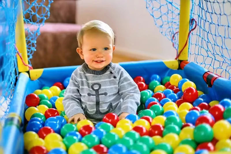 QUADRO Pool S mit Baby-Bällebad und 500 Bällen – Aufbauvariante 2